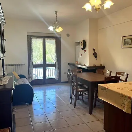 Casa - Vista Fiume Lägenhet Alfedena